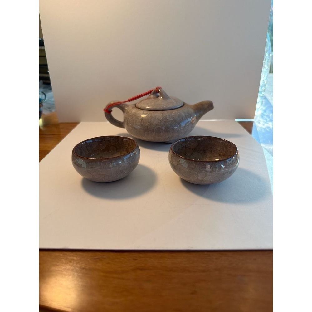 Chinese Traditional Ice Crack Crackle Glaze Ceramic Teapot and Tea Cup‎ Set
